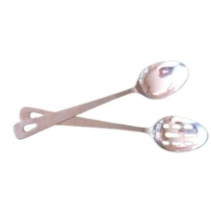 Large spoons with vintage charm‎